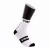 Sosete de sport sau padel de culoare alb si negru, marca Vibora, vedere din lateral