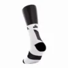 Sosete de sport sau padel de culoare alb si negru, marca Vibora, vedere din spate