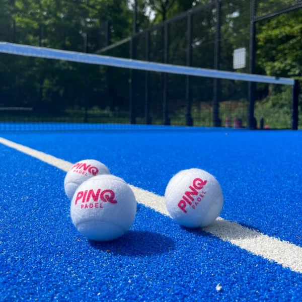 pinq-tube-of-3-padel-balls-3
